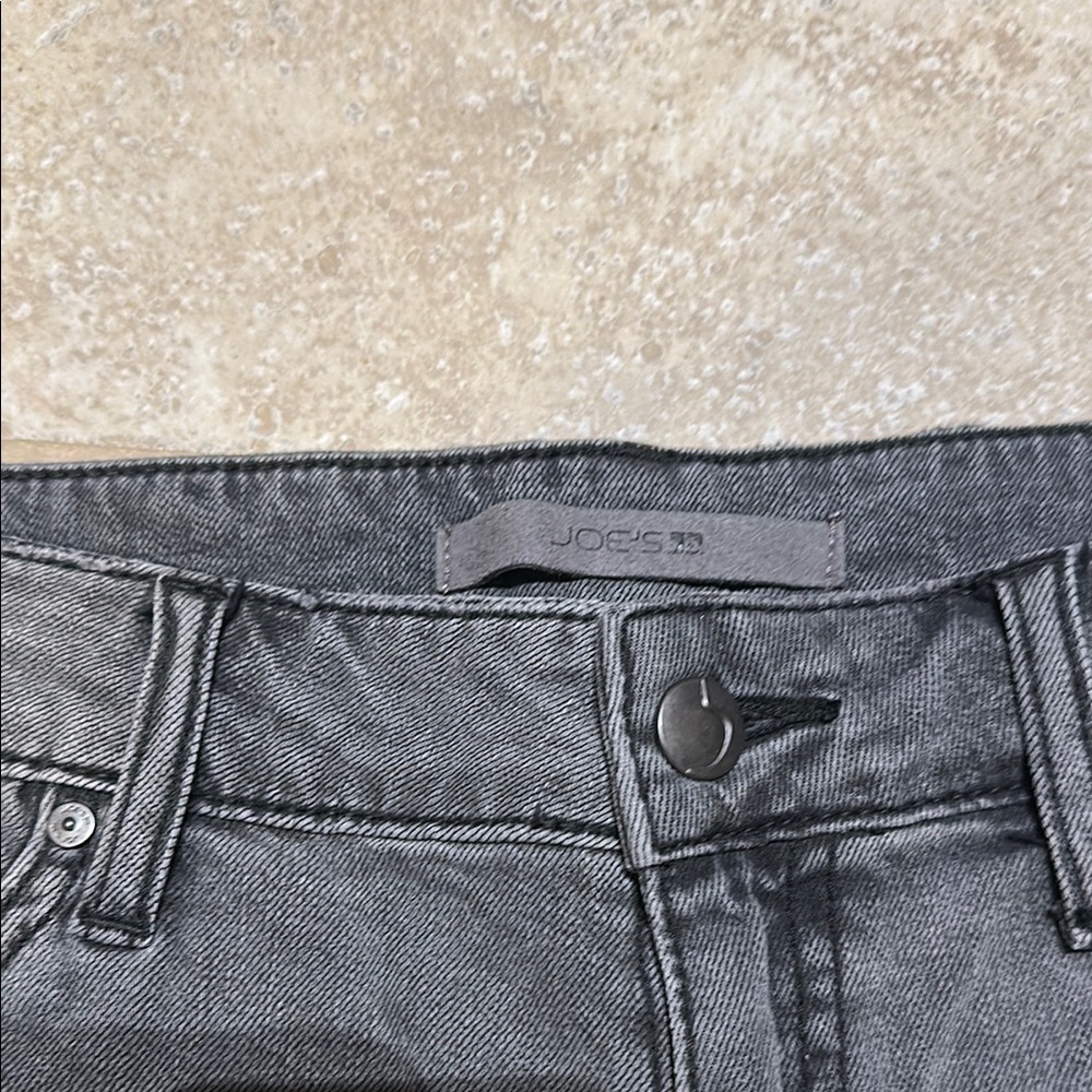 Joe's Jeans Gray Jean Shorts Casual Style​​ - Picture 3 of 7